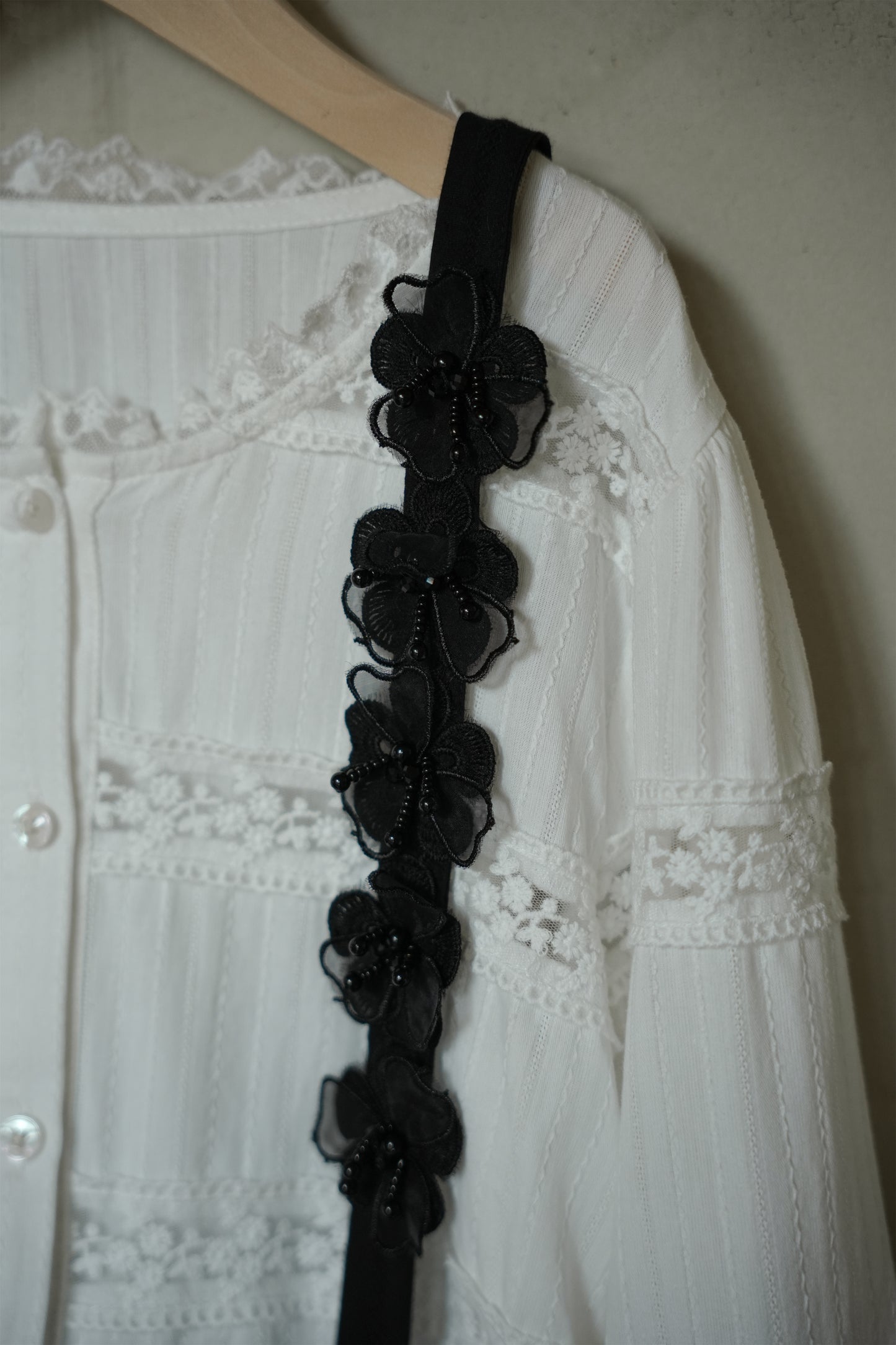 サスペンダースカート•7819202035Bとプラウス·6198200602