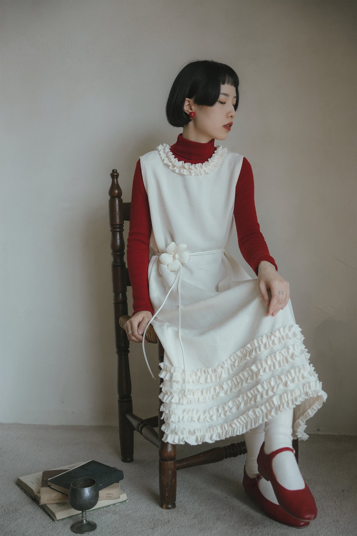 ノースリーブワンピース•7888250910と赤いウールニット·7288250565