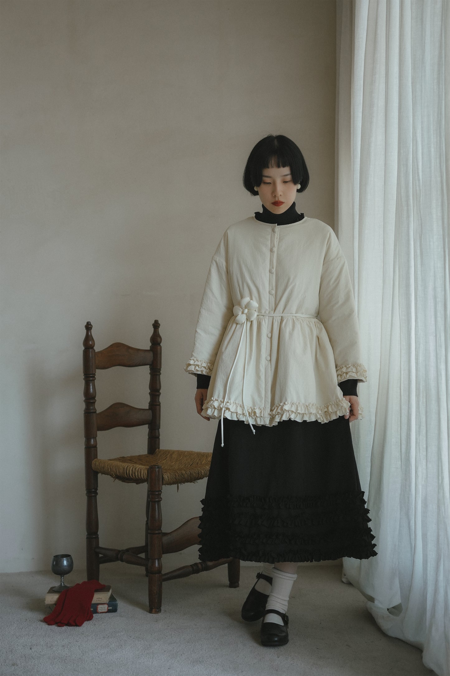 中綿コート •8430250912とノースリーブワンピース•8099241117 と黒いニットワンピース•9843200905(11月下旬発送予定)