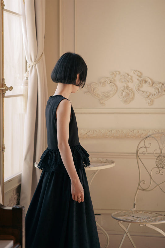 カットソー·7182250117とスカート·7103241202