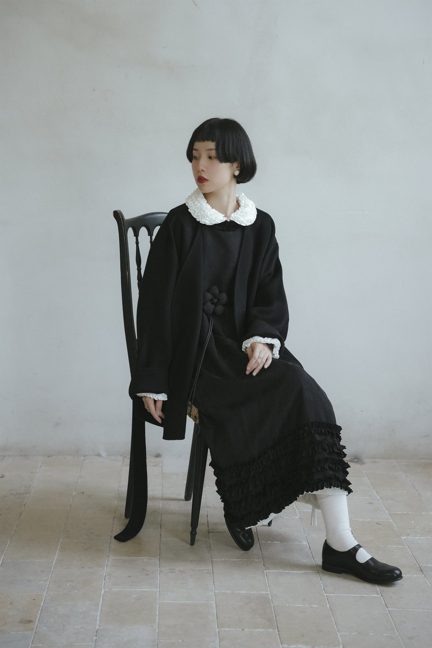 ウールコート•8678251106とノースリーブワンピース•8099241117と白いワンピース•9833250807(11月下旬発送予定)