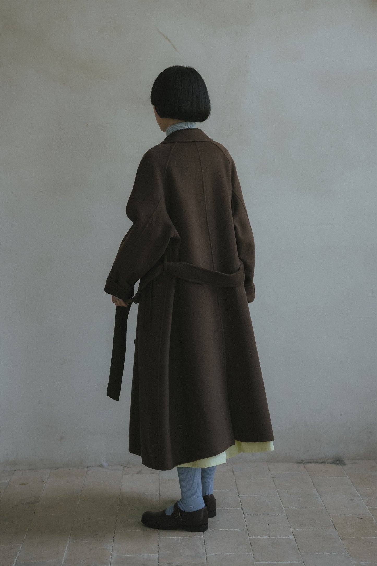 ウールコート•7829251109とブルーウールニット·7288250566とイェローコート•7879250810