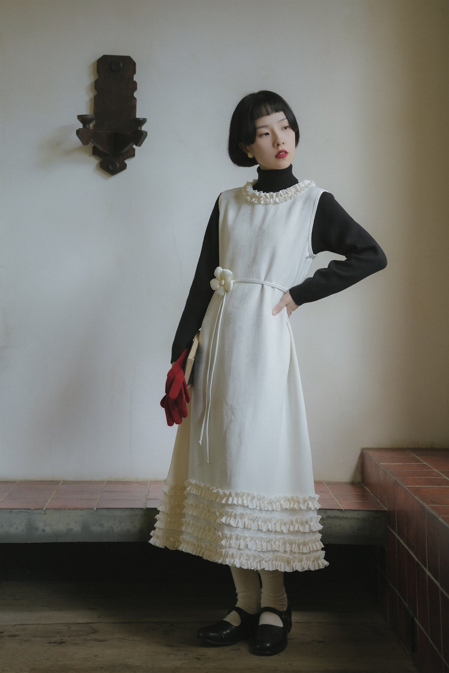 ノースリーブワンピース•7888250910と黒いニットワンピース•9843200905(11月下旬発送予定)