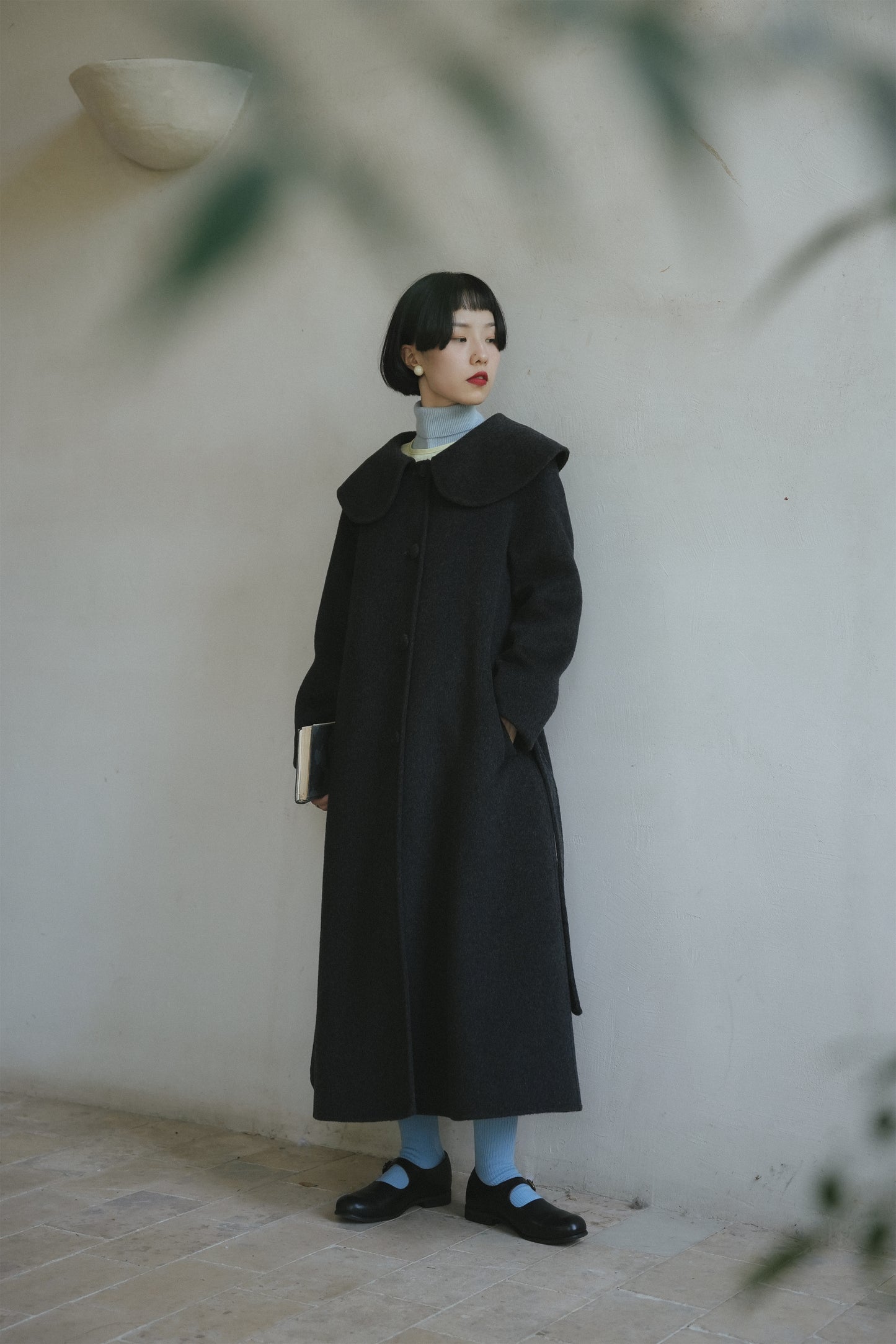 ウールコート•8455251114とブルーウールニット·7288250566とイエローコート•7879250810