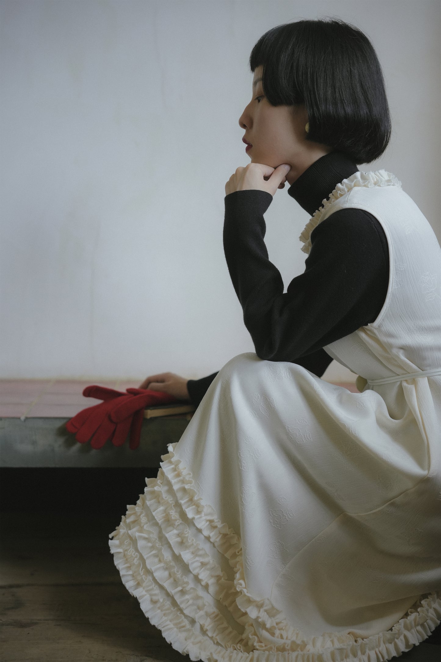 ノースリーブワンピース•7888250910と黒いニットワンピース•9843200905(11月下旬発送予定)