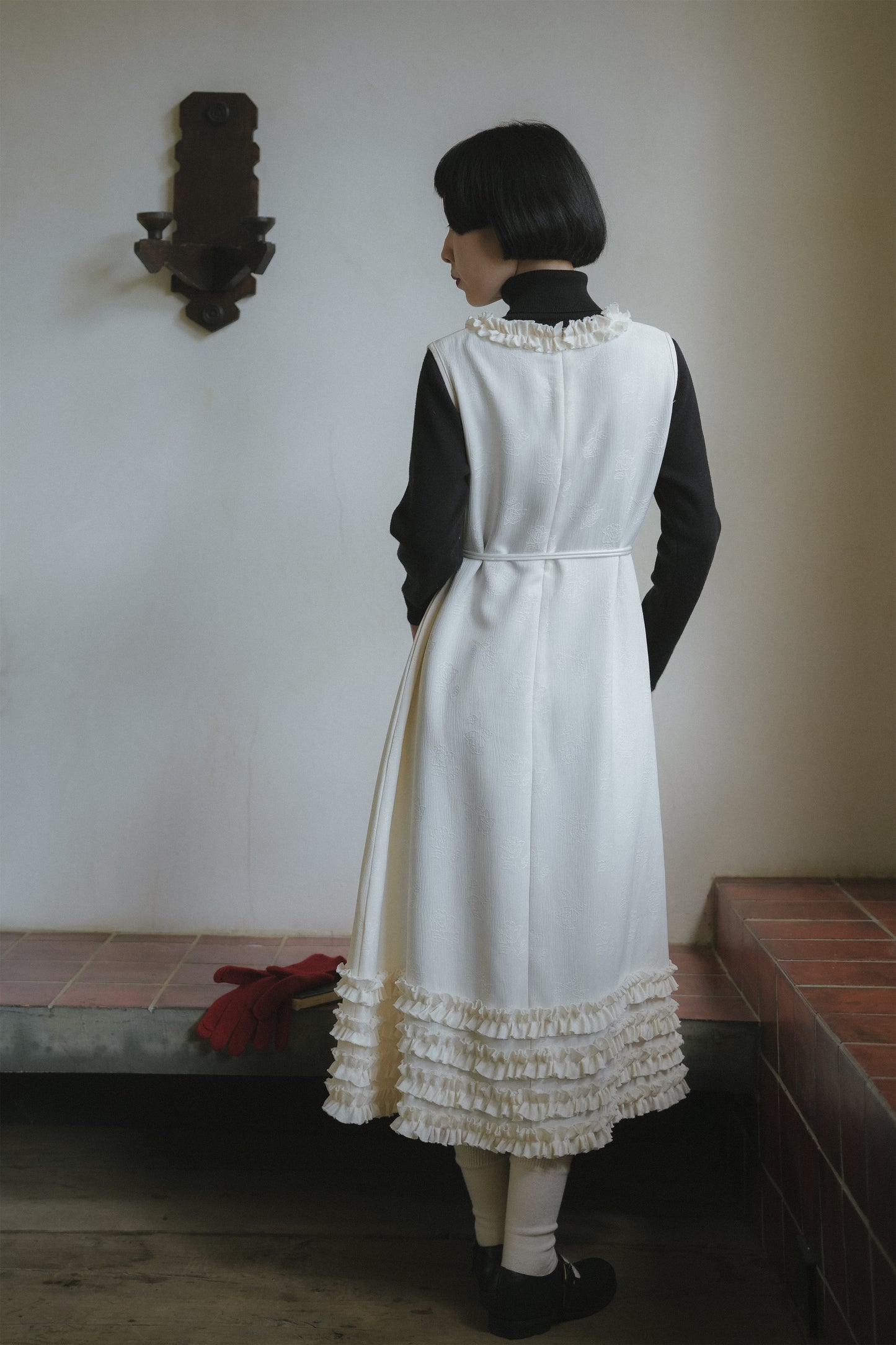 ノースリーブワンピース•7888250910と黒いニットワンピース•9843200905(11月下旬発送予定)