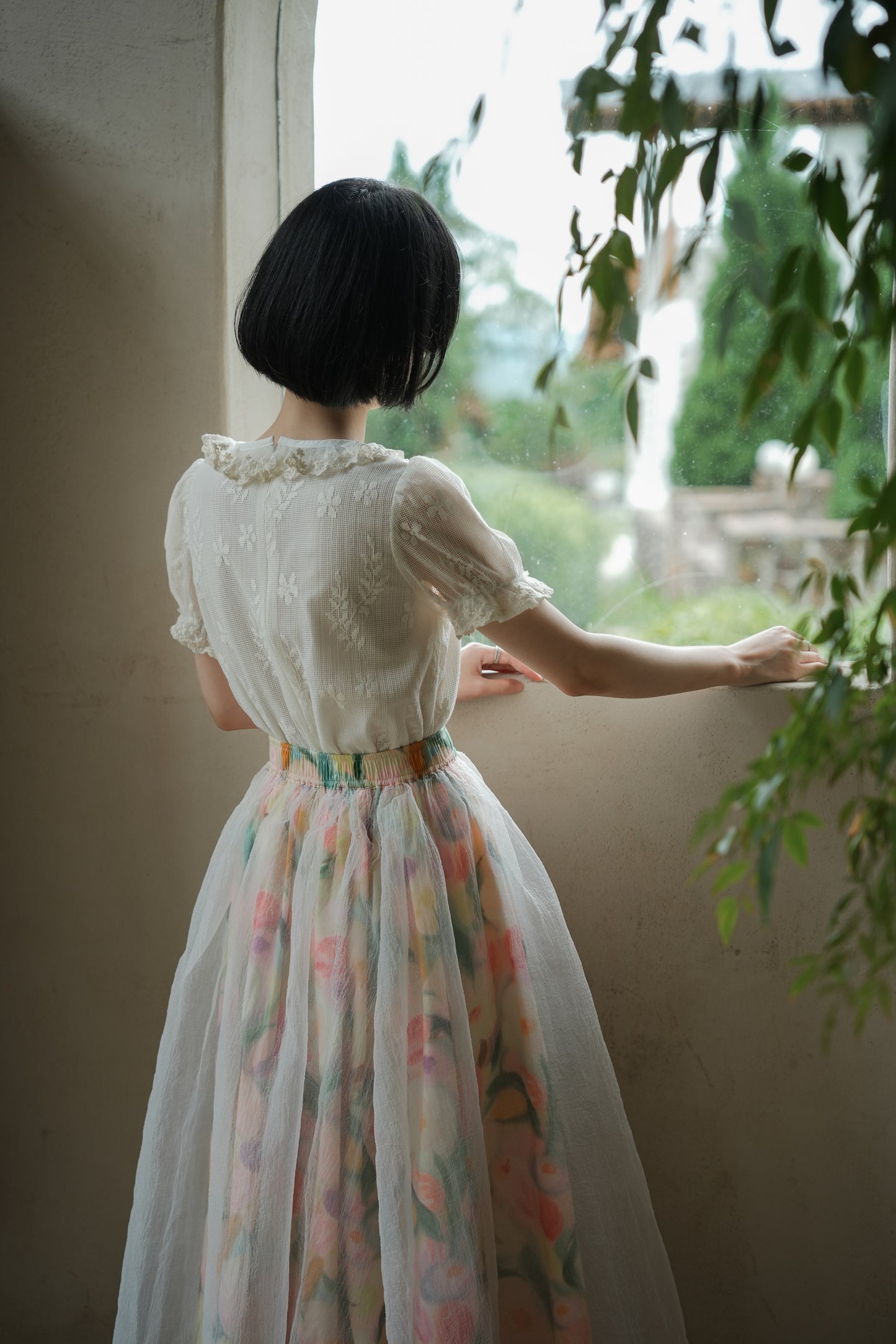 ブラウス•8720250403とスカート•9283250103